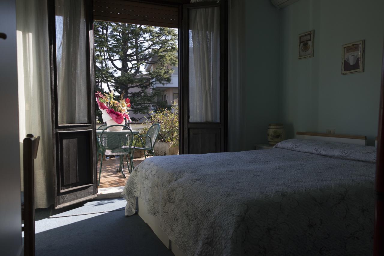 Hotel Primavera Desenzano del Garda Eksteriør billede